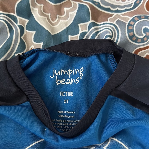 Jumping beans activewear size 5t graphic shirt - Picture 3 of 4